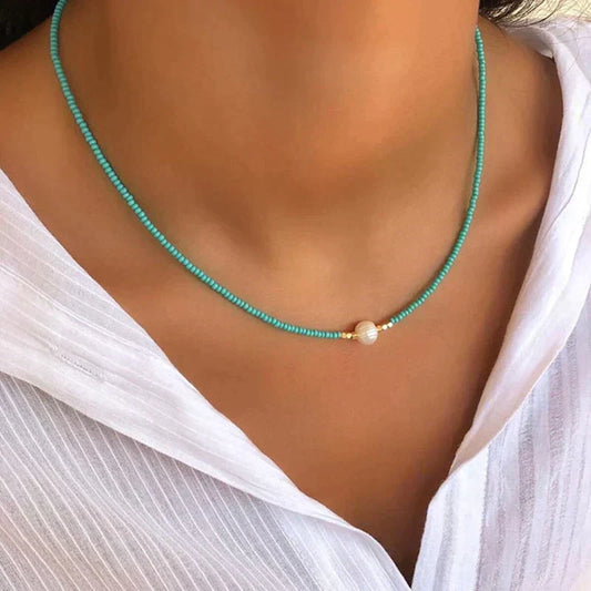 Flevos - pärlprydd choker